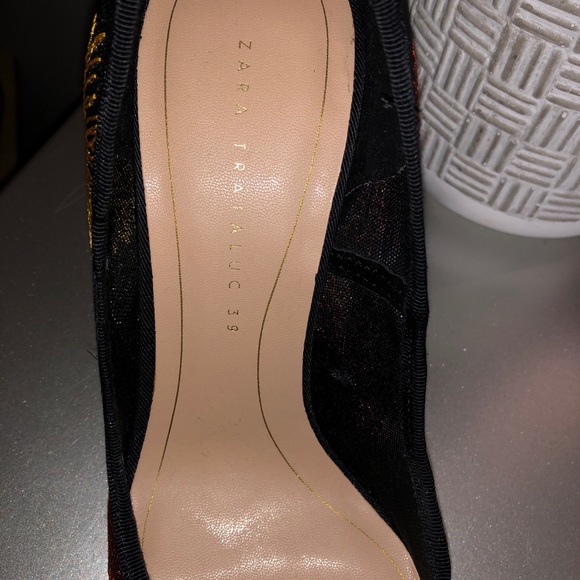 Zara heels with matching earrings - Picture 4 of 7